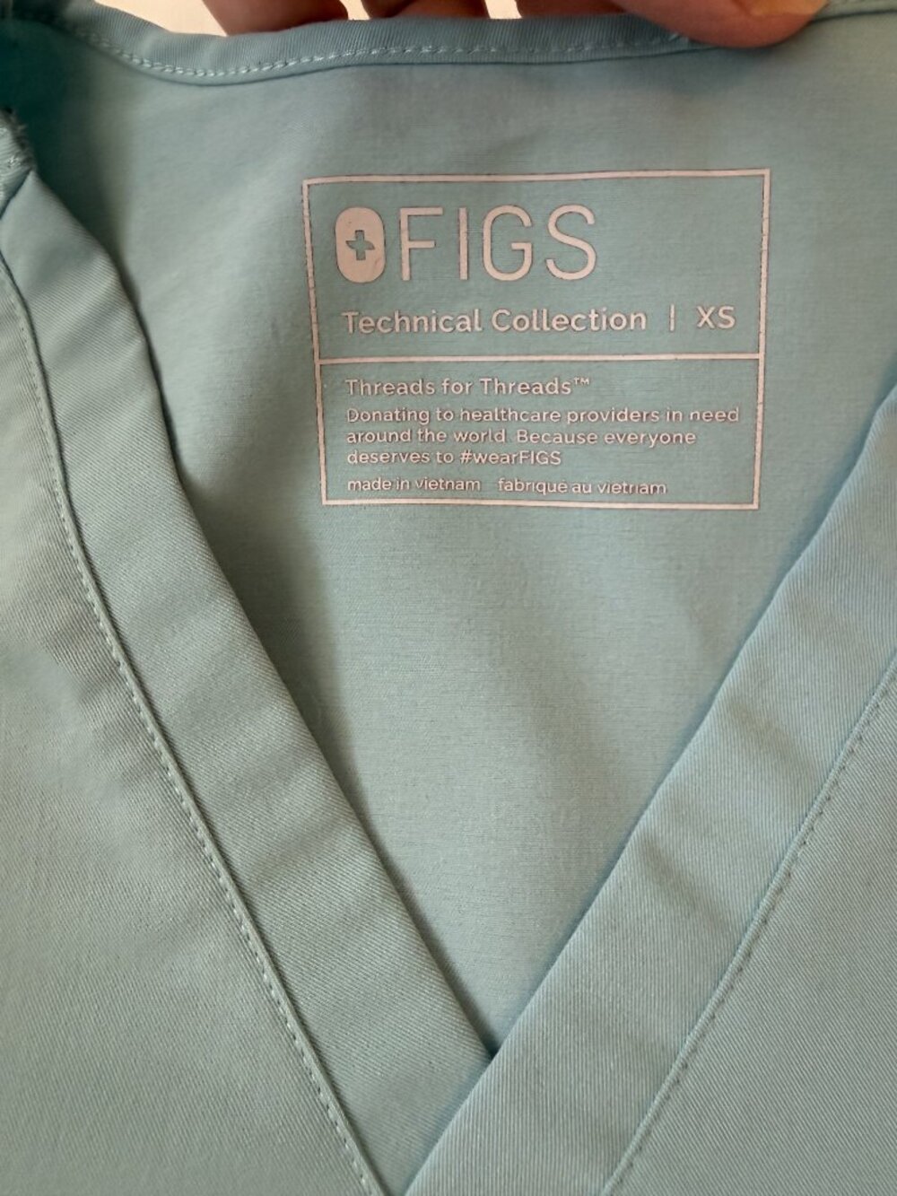 FIGS Catarina V-Neck Scrub Top Seafoam Green Size XS - Picture 2 of 10